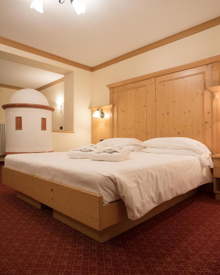 Hotel Crepei Поцца-ди-Фасса Экстерьер фото