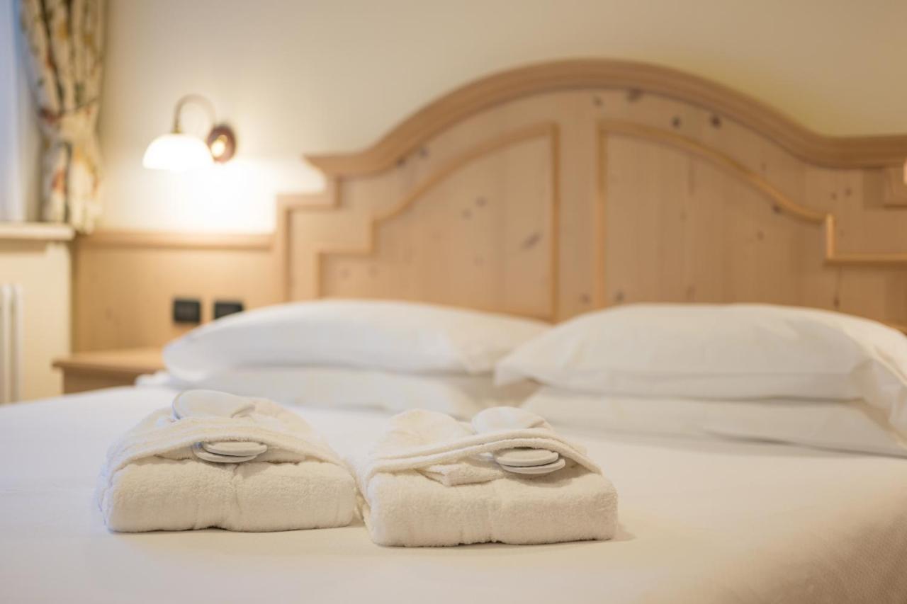Hotel Crepei Поцца-ди-Фасса Экстерьер фото
